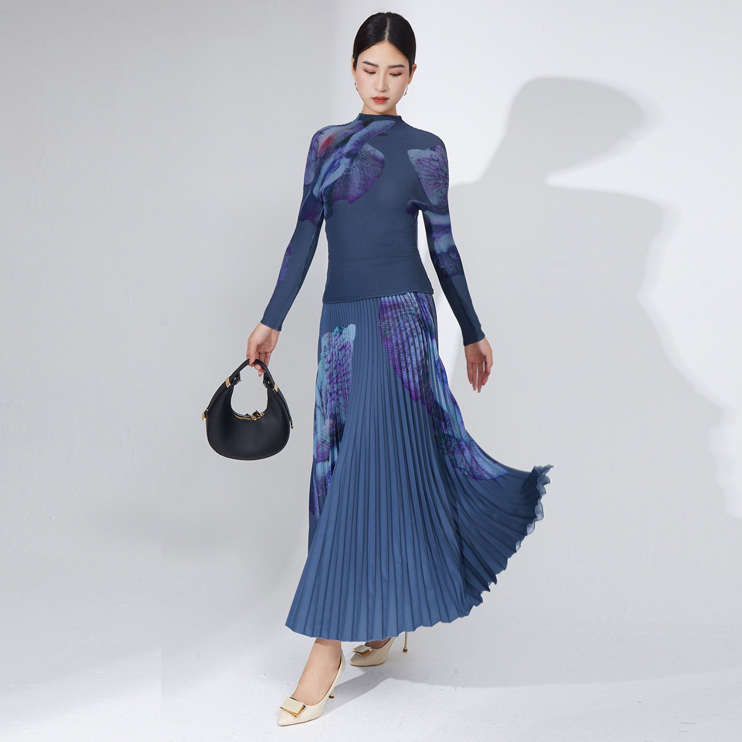 Summer 2023 Women Clothing Pleated Long Sleeve Shirt And Printed Long Pleated Skirt 2 Piece Set Women Plus Size Women's Sets