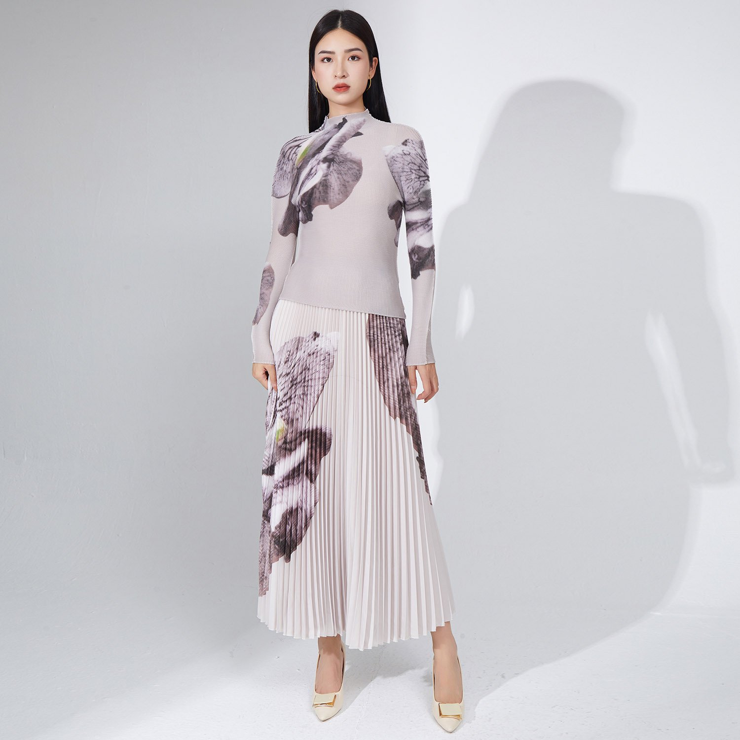 Summer 2023 Women Clothing Pleated Long Sleeve Shirt And Printed Long Pleated Skirt 2 Piece Set Women Plus Size Women's Sets