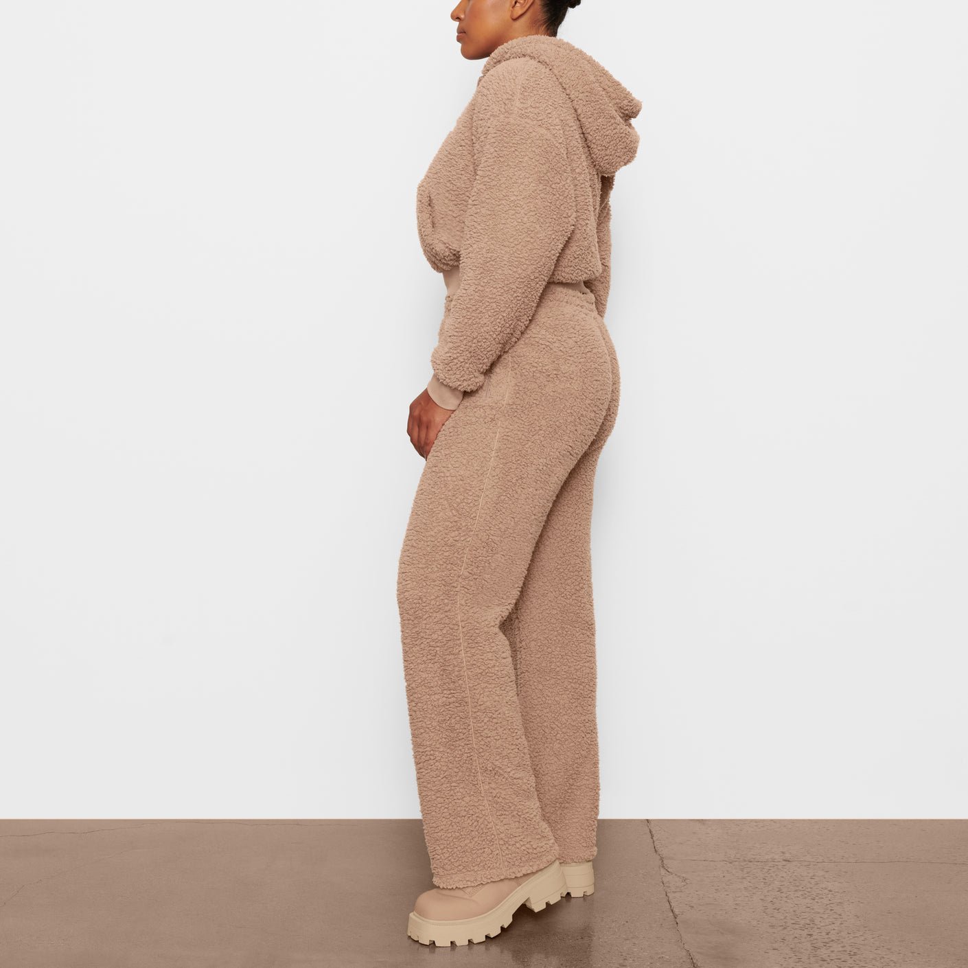 Wholesale Custom Loose Home Casual Fleece Soft Plus Size Fluffy Knitted Two Piece Women Skims Lounge Wear Hoodie Sets