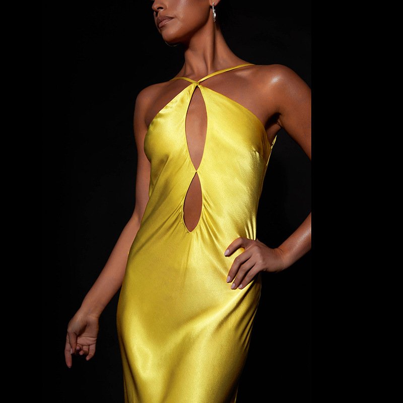 2023 women's solid color sexy dress: satin cutout halter vest dress two-piece set