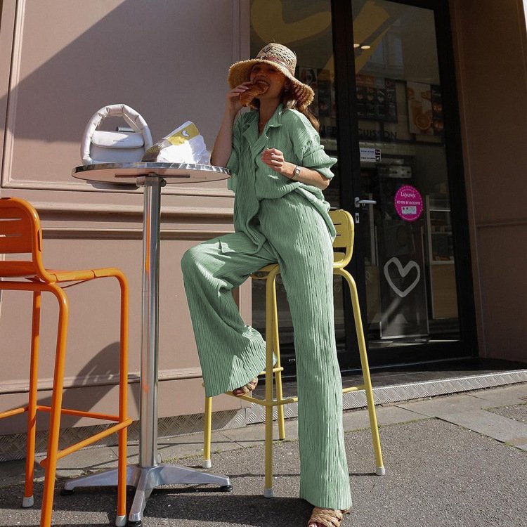 Custom Woman's 2-Piece Set Button-Down Blouse & Pleated Wide-Leg Pants Loose Casual Fall Garments Dyed Clothing