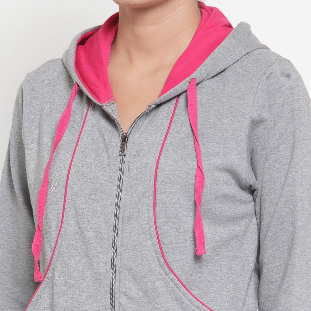 Trendy and durable women's tracksuit ideal for fitness routines or casual wear with a sleek design and perfect fit tracksuit.