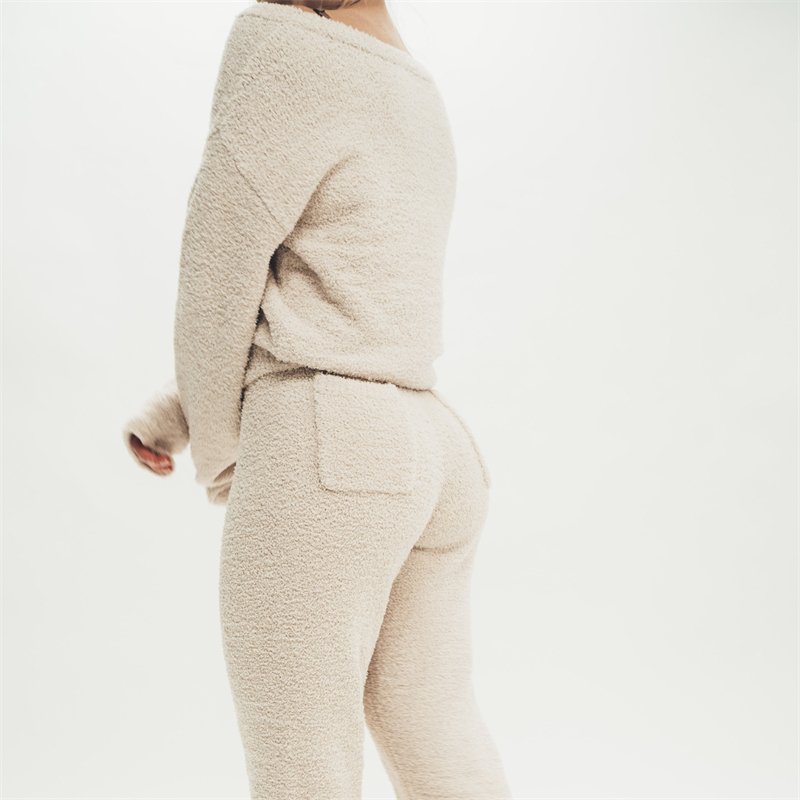 Newly High Quality Custom Logo Soft Plush Oversized Cotton Knitted Women Lounge Wear Fleece Casual Fluffy Sweater Sweatpants Set