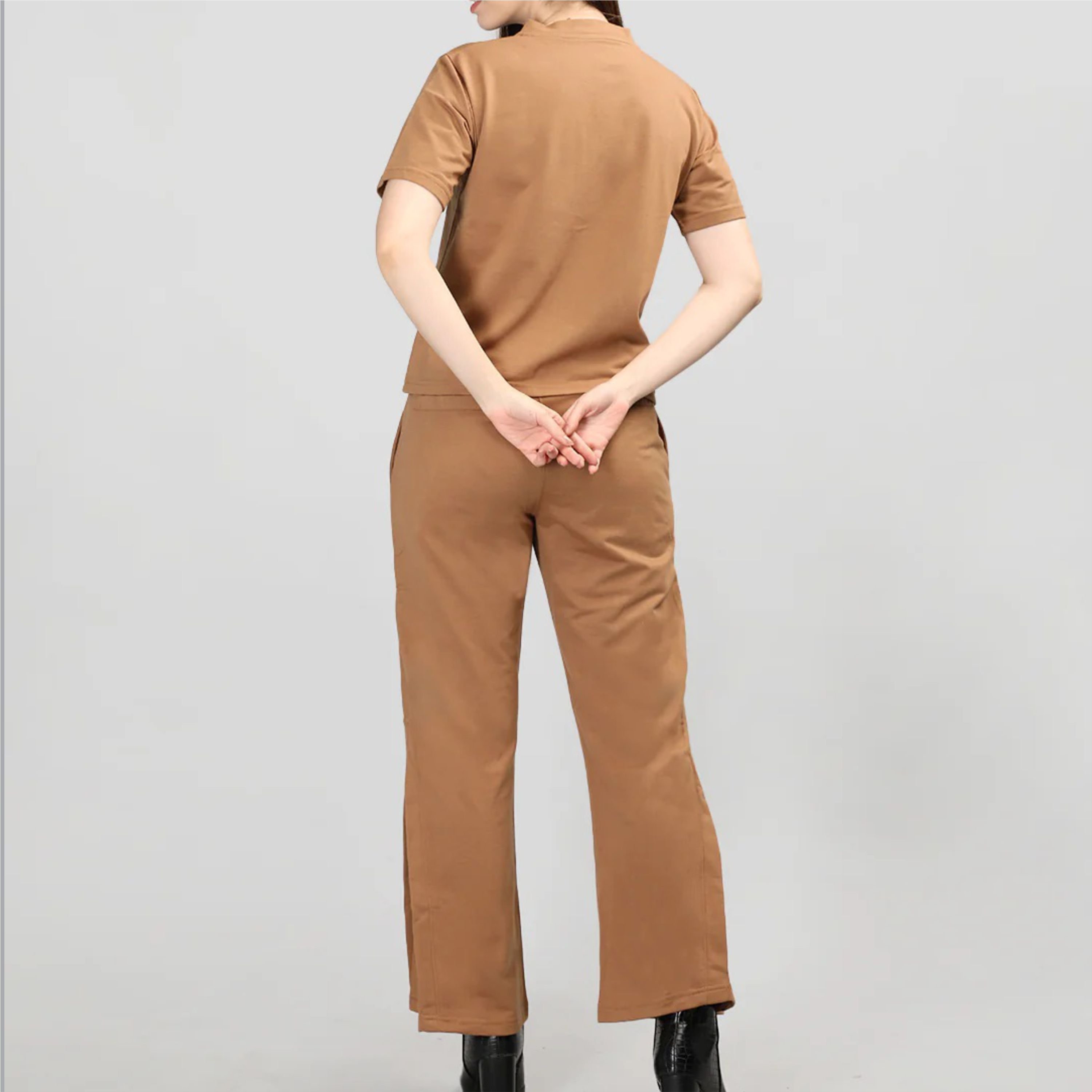 Fashionable Women's Co-Ord Set - Matching Two-Piece Outfit for a Coordinated and Stylish Look