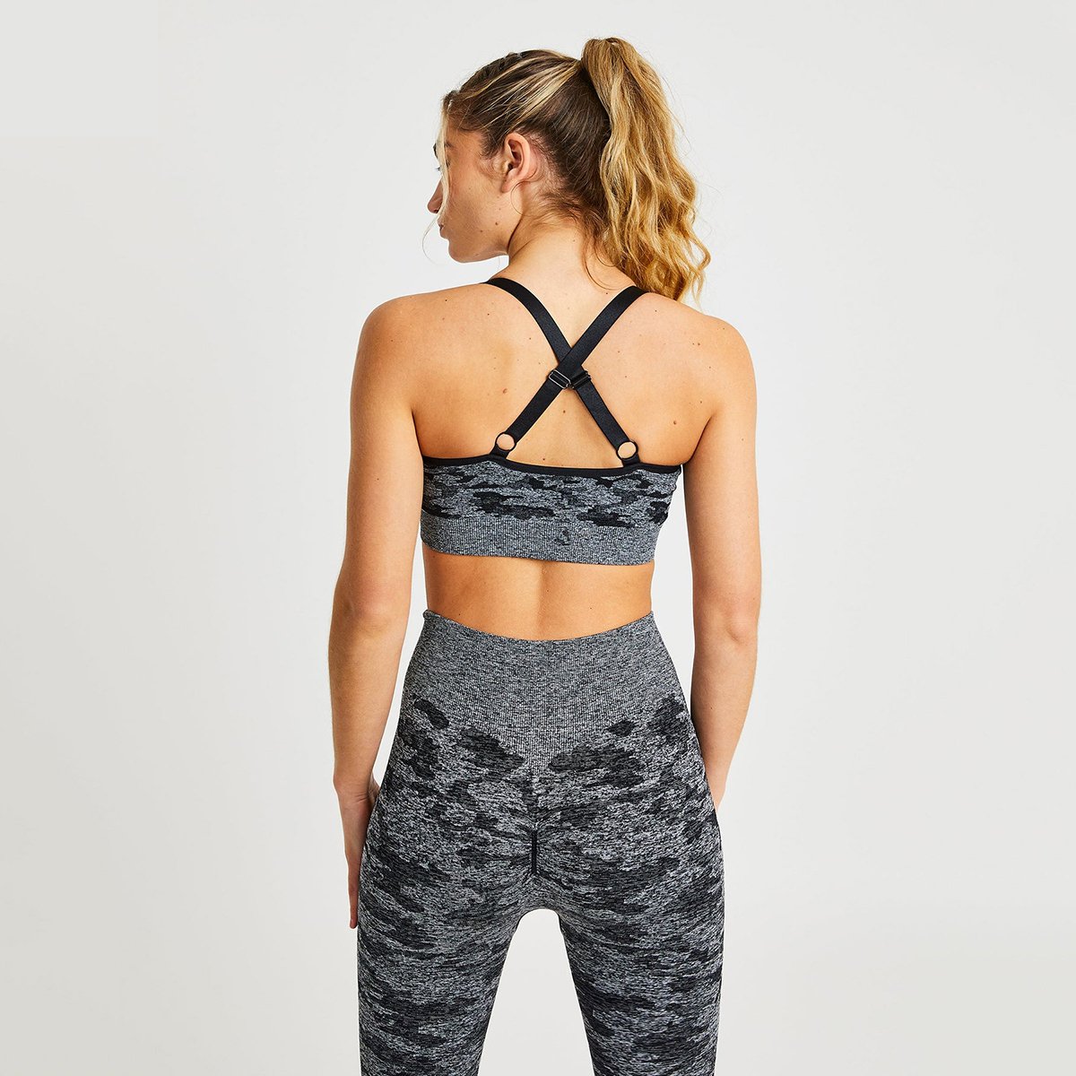 Women Workout Sets Summer Wear 2024 New Arrival Customized Best Design Women Compression Yoga Set Gym Wear Set