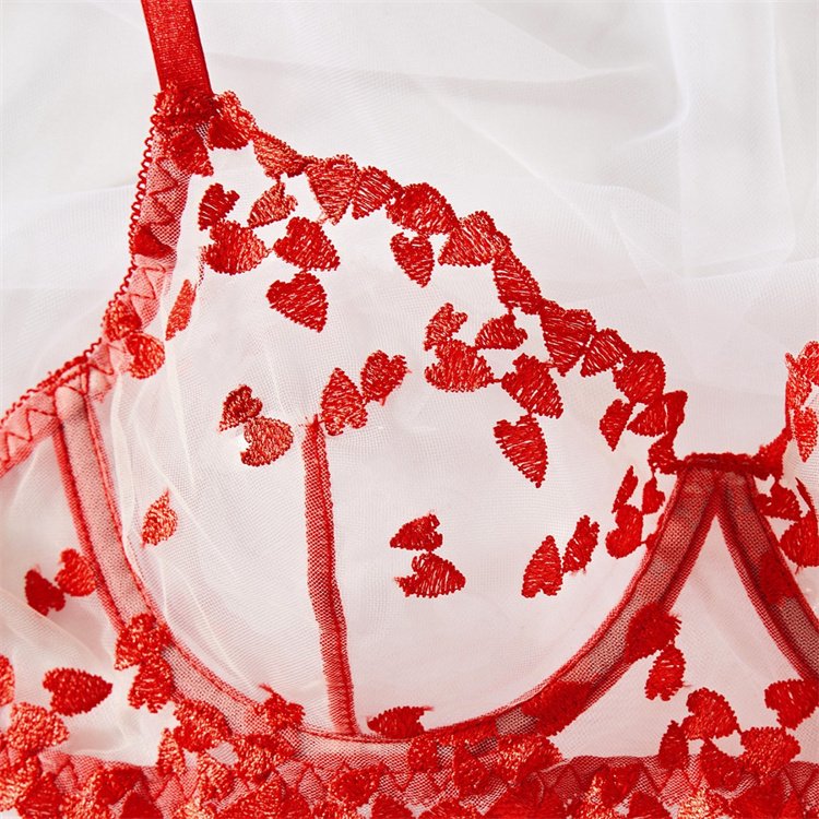 New sexy perspective heart-shaped printed women's large chest and small sexy lingerie set