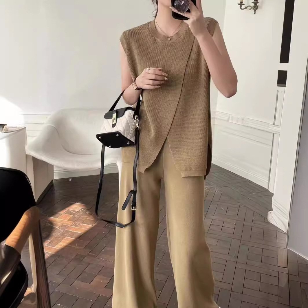Wholesale 2024 Summer New Sleeveless Round Neck Slim Fit Striped Knitted Sweater Casual High Waisted Wide Leg Pants Women's Set