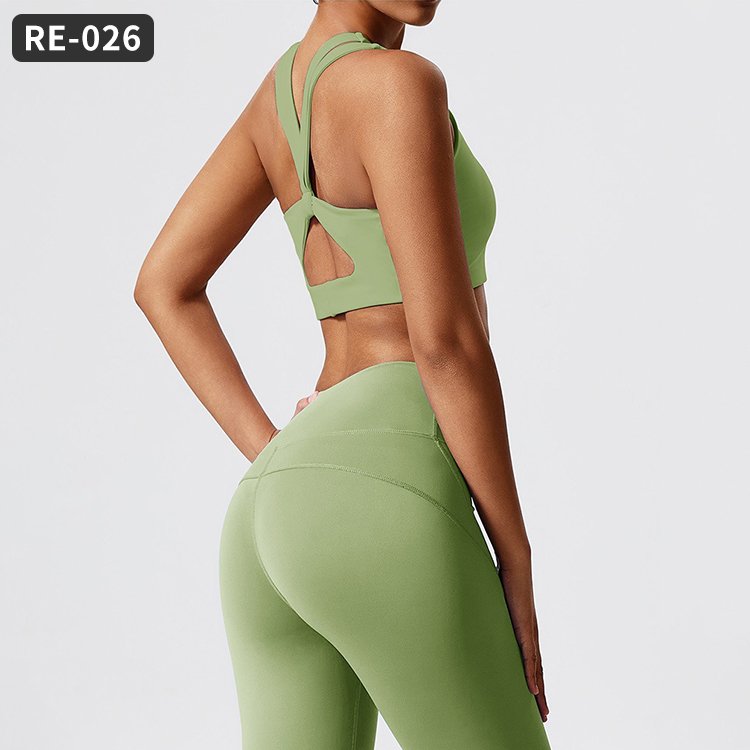 Wholesale Sports Recycled Stirrup Pants Cross Quickly Dry Yoga Workout Sexy Girls Skin Care Sets Gym Fitness Sets Women's Sets