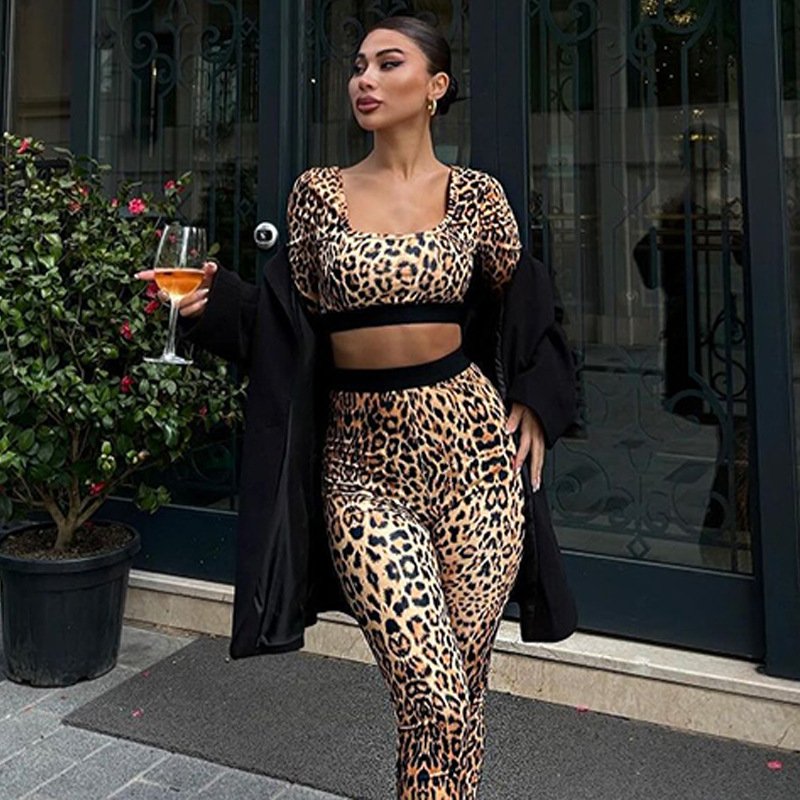 New Leopard Printed Women's Set Long Sleeve Crop Tops Flare Pants Two Piece Set 2024 New Fashion Casual Loungewear Set for women