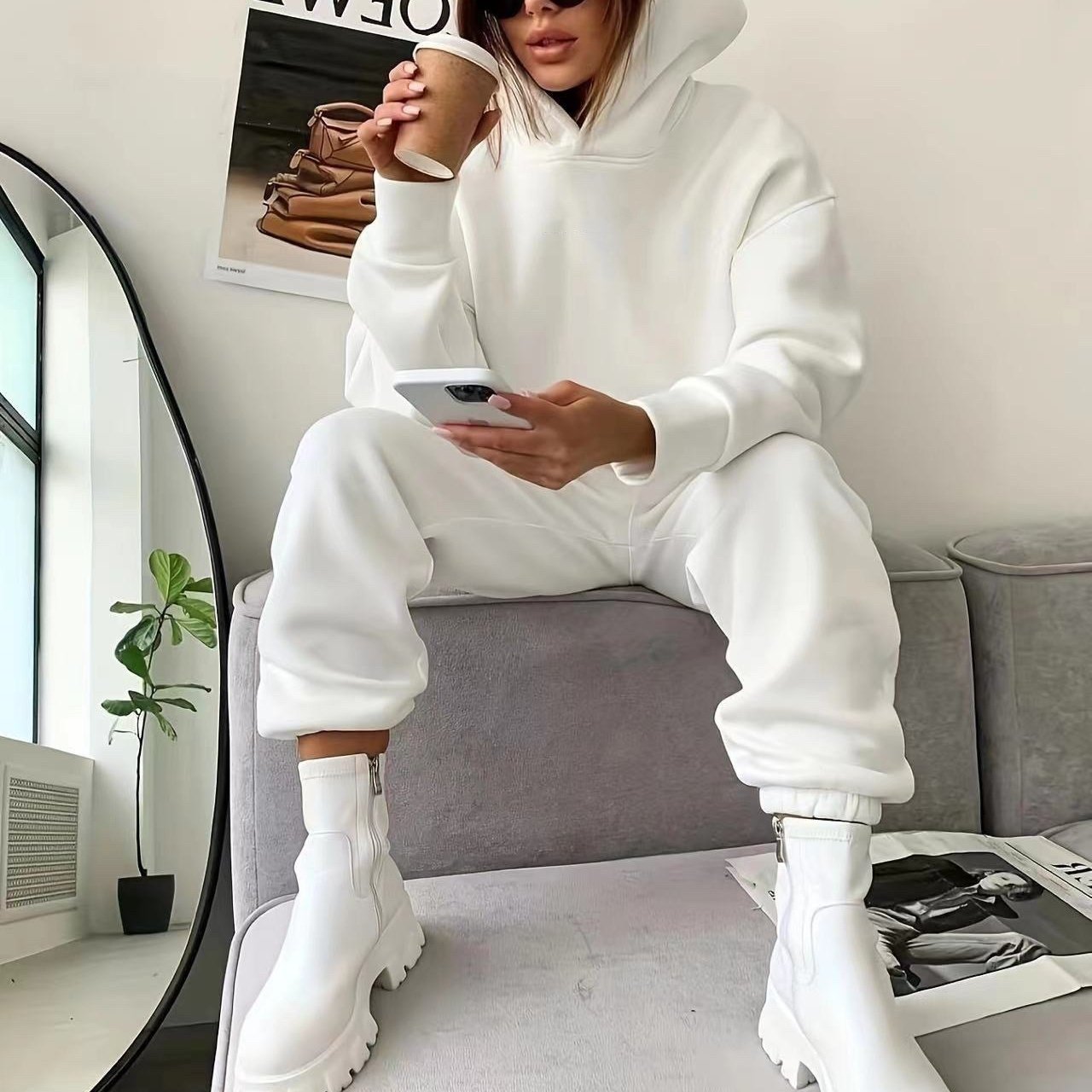 Women's High Quality Essential Pullover Hoodie Sweatpants Set Customizable 2-Piece Knitted Fabric Casual Style Autumn Winter
