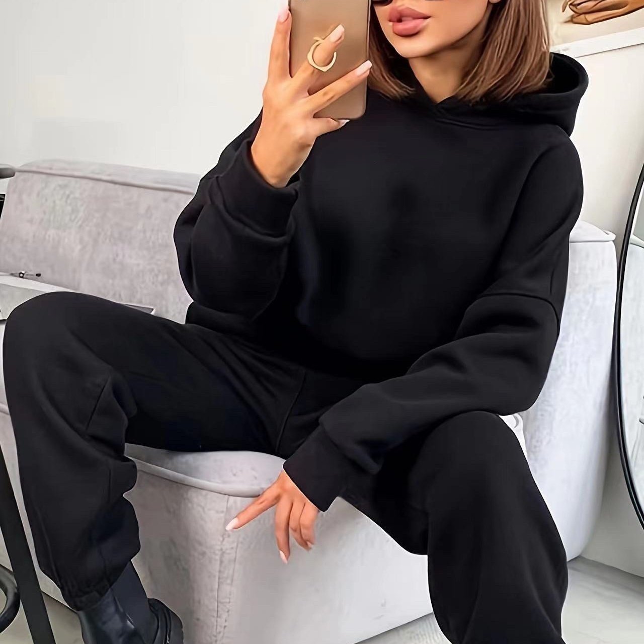 Women's High Quality Essential Pullover Hoodie Sweatpants Set Customizable 2-Piece Knitted Fabric Casual Style Autumn Winter