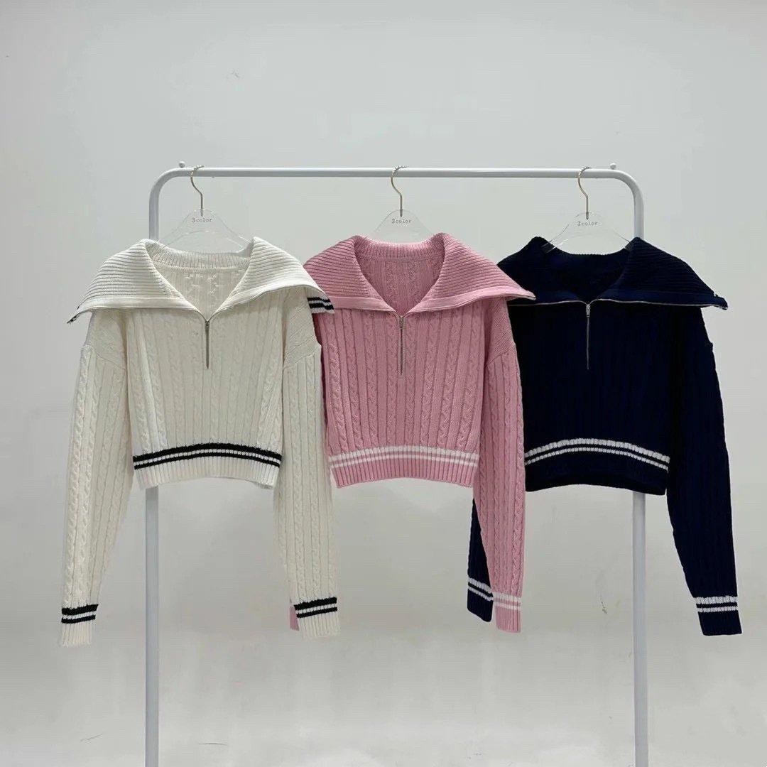 Peeqi L201 Autumn winter style two piece set women's new outfit thick twist knitted sweater set contrast color shorts suit women