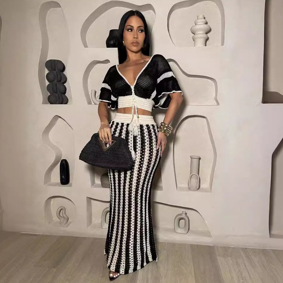 2024 Summer Fashion Ladies floor-length dress set sexy V-neck hollow striped sweater top long skirt ladies 2-piece set