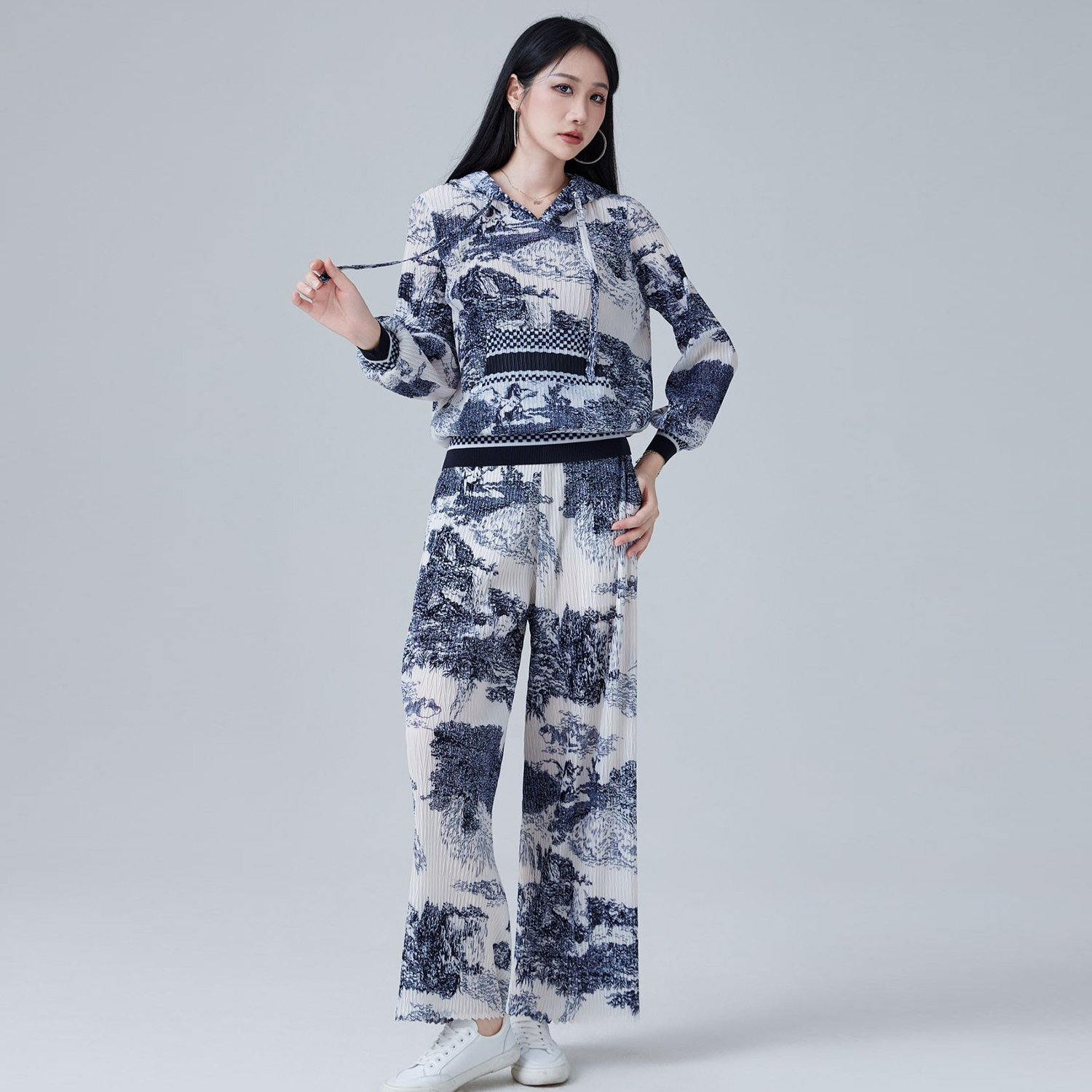 2024 Miyake High Quality Two-Piece Printed Polyester Pleated Clothing Suit Free Size Top Latest Design Women's Set