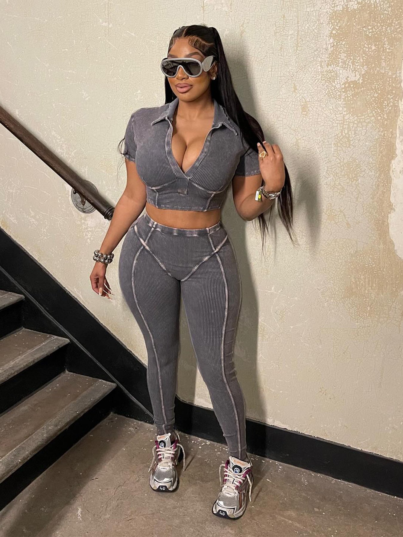 Peeqi HR24036 hot selling summer women's tracksuit two piece pants set fashion trendy washed deep V-neck top 2 pieces suit women