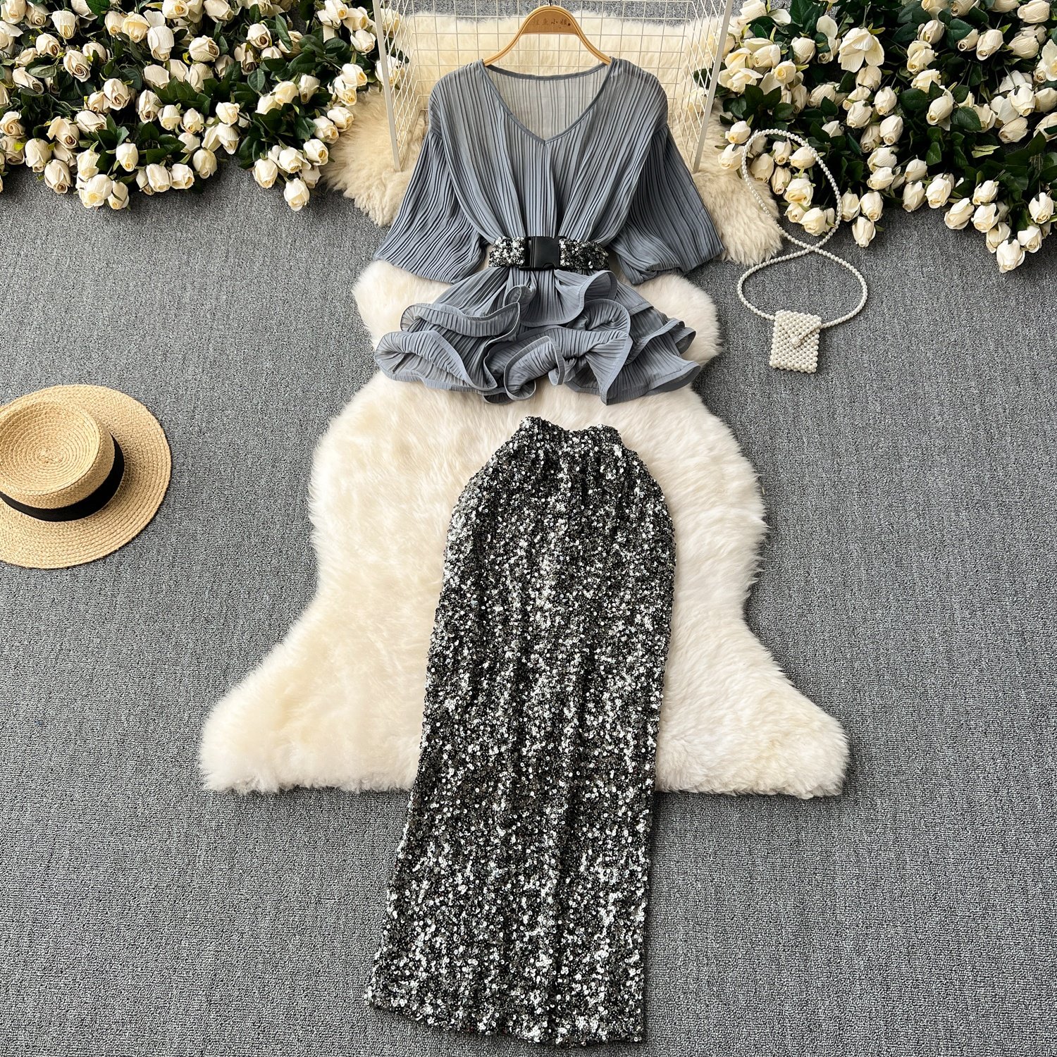 Women's Waist-Closing Ruffled Pleated Bubble Sleeve Top Sequin Skirt 2 Piece Set