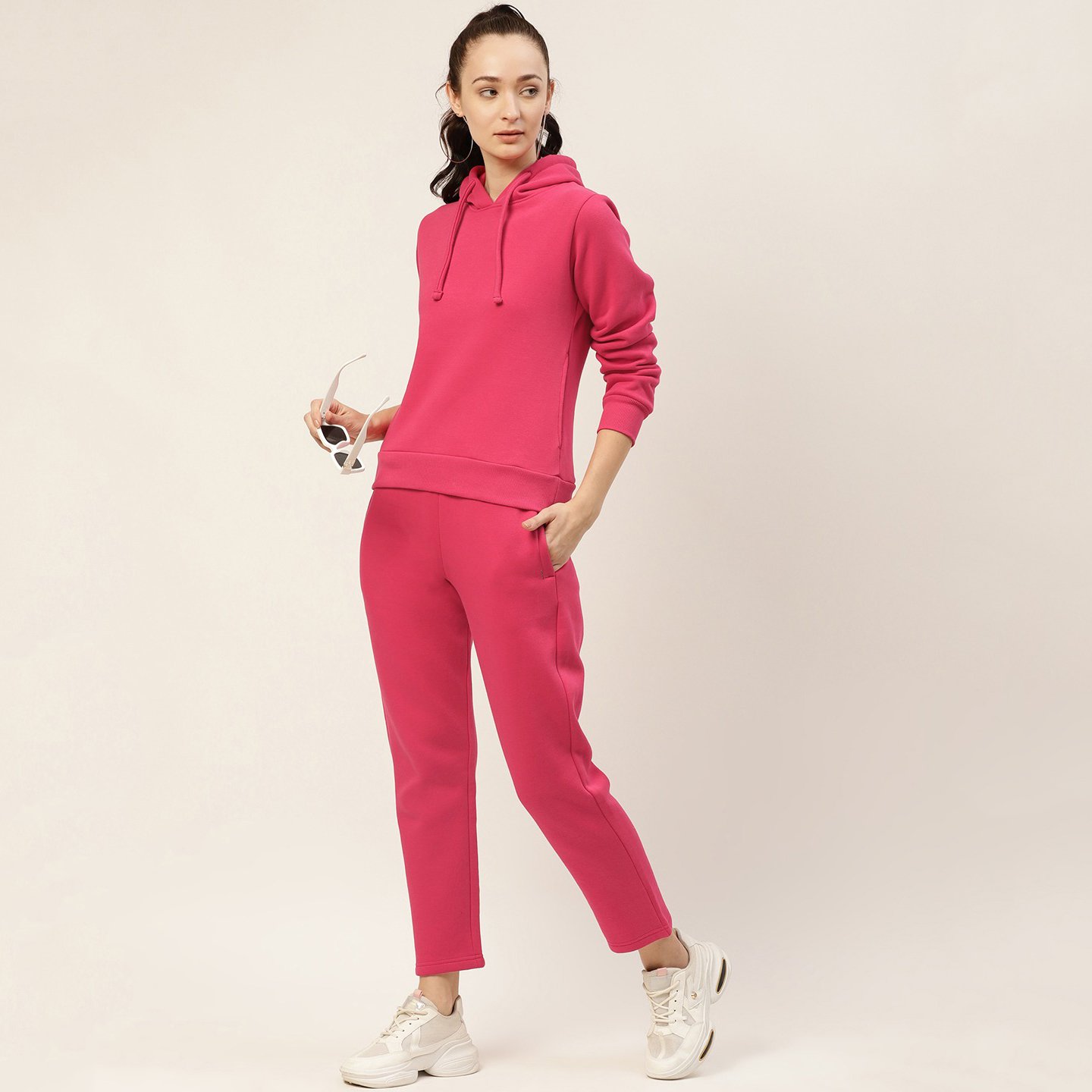 2024 Custom High-Quality Women's Tracksuit | Wholesale Casual Activewear | Stylish and Comfortable Gym Set