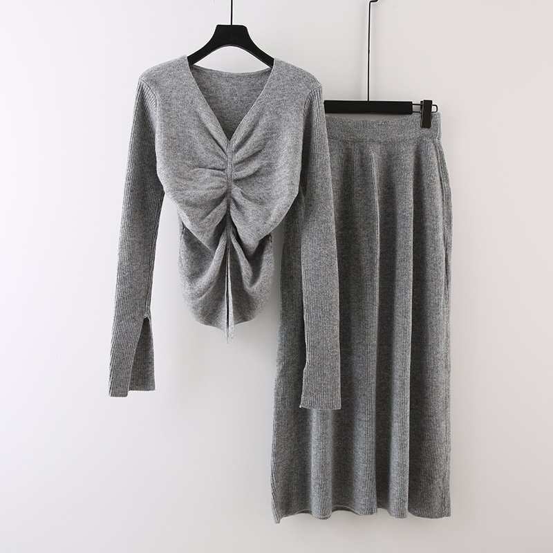Boutique Wholesale 2024 Autumn New Fashionable Knitted Pleated Waist Slimming V-neck Sweater Half Skirt Women's Set