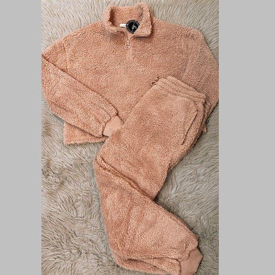 Fall 2024 Luxury Sherpa Faux Fur Velour Tracksuit/ Skinny Women's sets Design Your Own Sweatsuit gold zipper