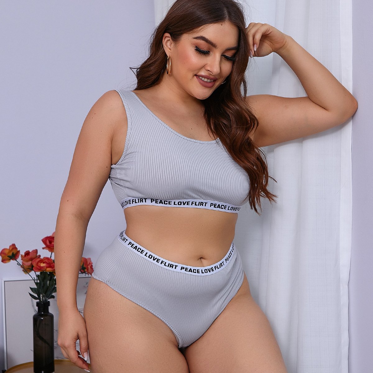 Sexy letter custom logo large women's loose bralette vest underwear wireless sport plus size bra and panties set