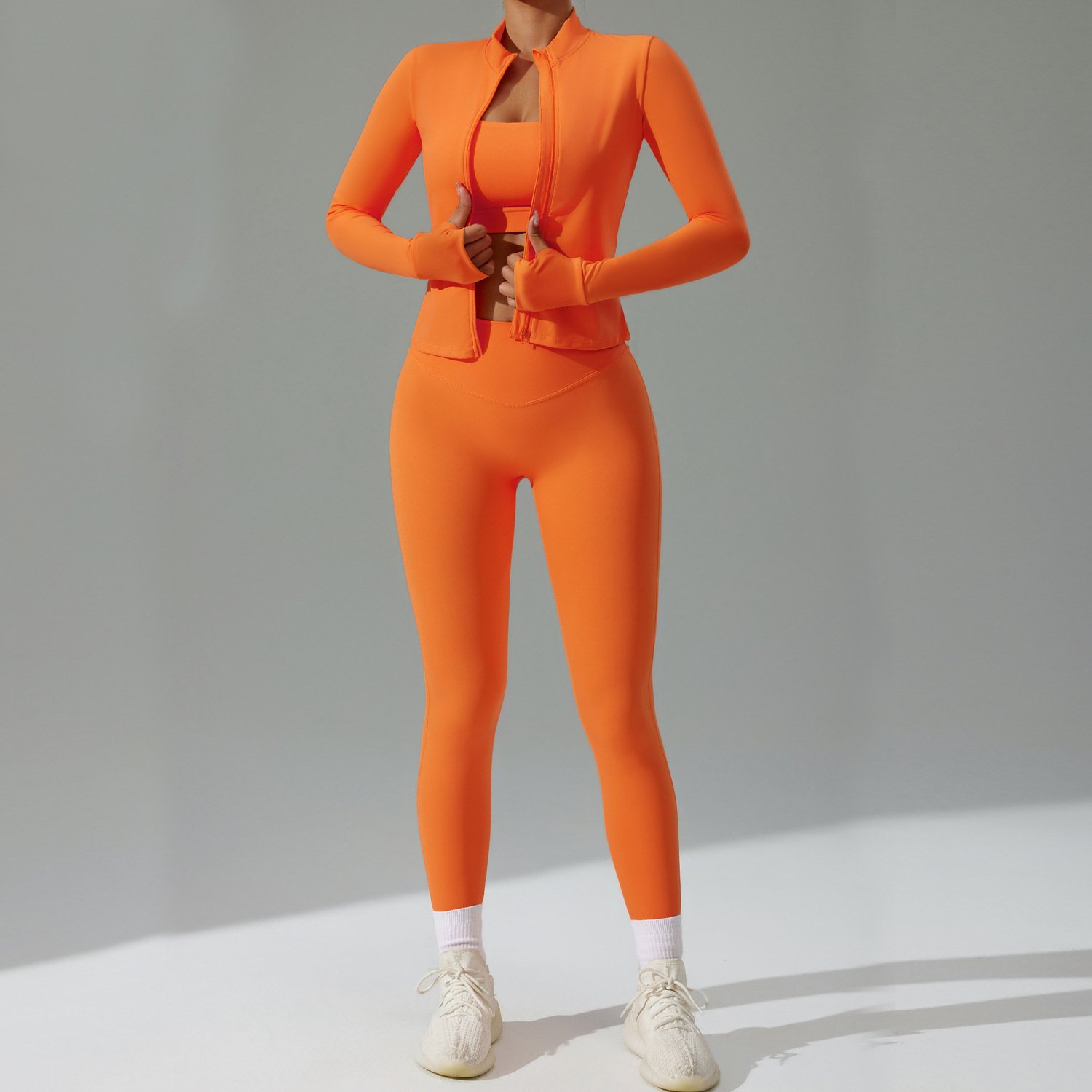 YIYI Wholesale Naked Feeling Workout Suits Ladies High Stretchy Comfortable 3pcs Gym Fitness Sets Workout Sets For Women