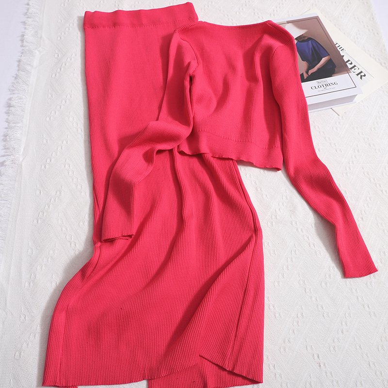 Boutique Wholesale 2024 Autumn New Fashionable Slim Fit Long Sleeved Knitted Sweater High Waist Split Half Skirt Women's Set