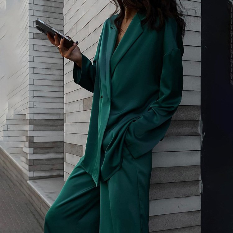New Trend Custom Solid Loose Women's Clothing Two Piece Set Long Sleeve Casual Lounge Wear Outfits For Women Satin Women's Sets