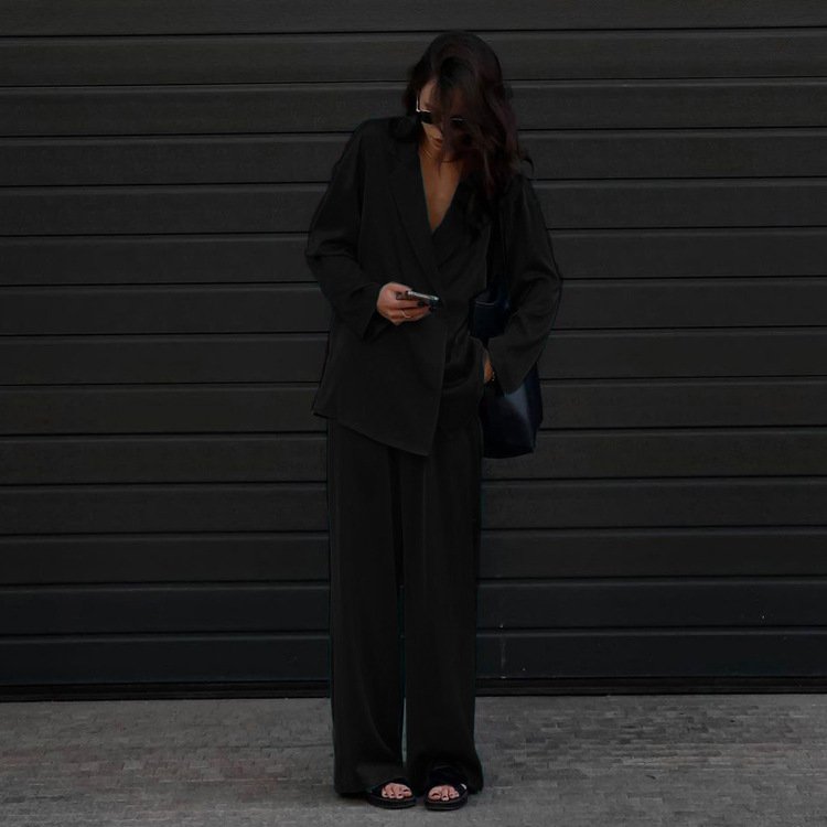 New Trend Custom Solid Loose Women's Clothing Two Piece Set Long Sleeve Casual Lounge Wear Outfits For Women Satin Women's Sets