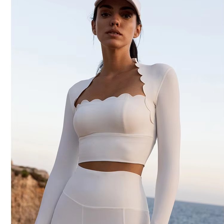 2024 Custom Logo Women's Gym Sportswear Breathable Lightweight Yoga Sets Wave Cut Workout Suits in Plus Sizes Printed Pattern