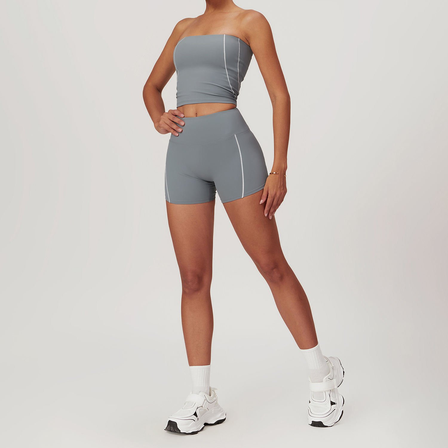 AL Yoga's new women's high-waisted Yoga seamless padded cycling shorts set