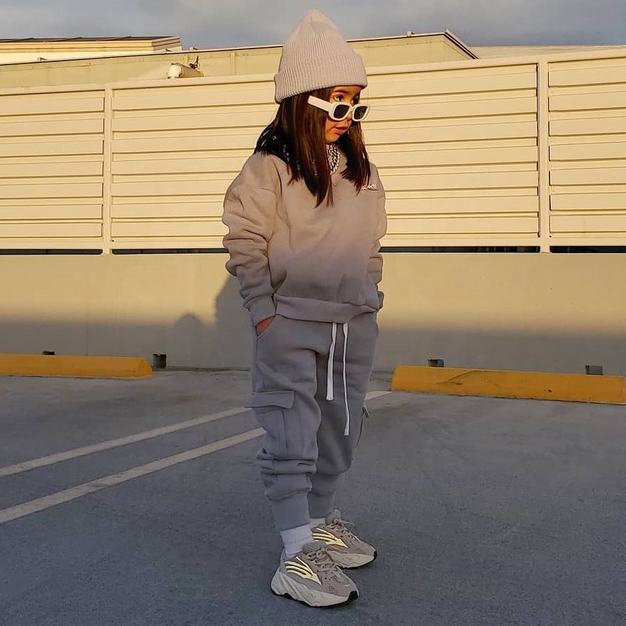 Fashion Streetwear Custom Log Label Jumper Sweatshirt Cargo Pants Set Casual Girls Tracksuits Fall Winter Clothing For Kids