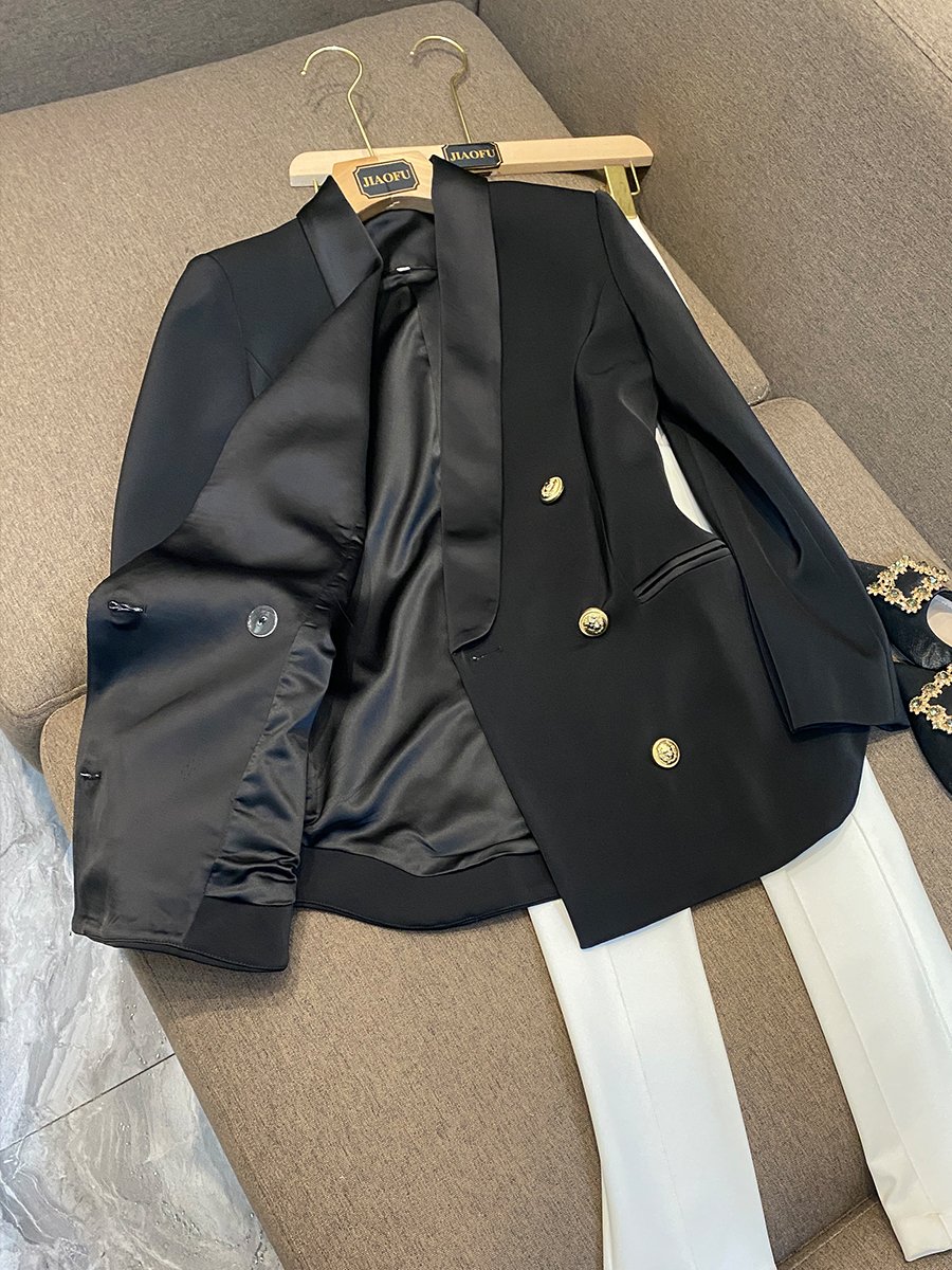 Custom wholesale 2024 European high-end luxury suits petite tops short black suit jacket for women