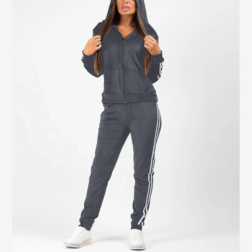 2023 Custom Logo Women's Casual Training Set XL Size New Design Sweatshirt and Jogging Wear Plain Crop Tops Track Suit