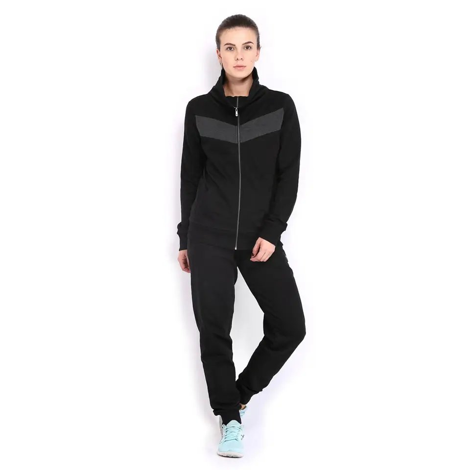 2023 Custom Logo Women's Casual Training Set XL Size New Design Sweatshirt and Jogging Wear Plain Crop Tops Track Suit