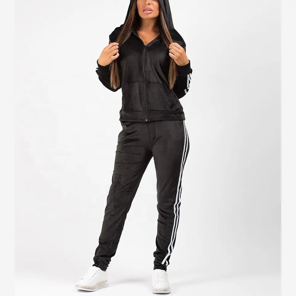 2023 Custom Logo Women's Casual Training Set XL Size New Design Sweatshirt and Jogging Wear Plain Crop Tops Track Suit