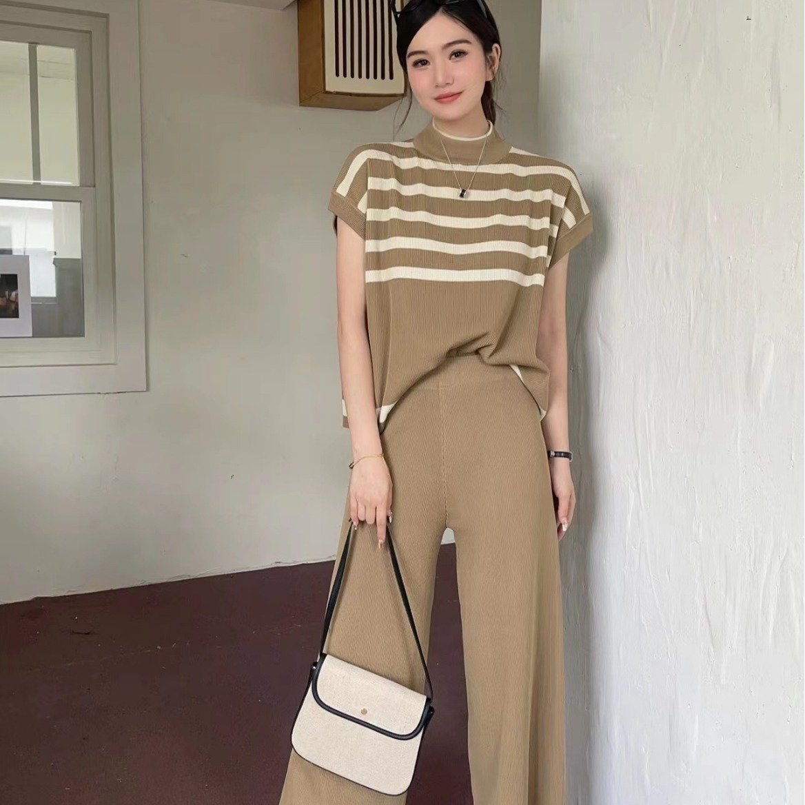 Boutique Wholesale 2024 Summer New Simple Striped Knitted Vest Fashionable Slim Fit Wide Leg Pants Women's Set