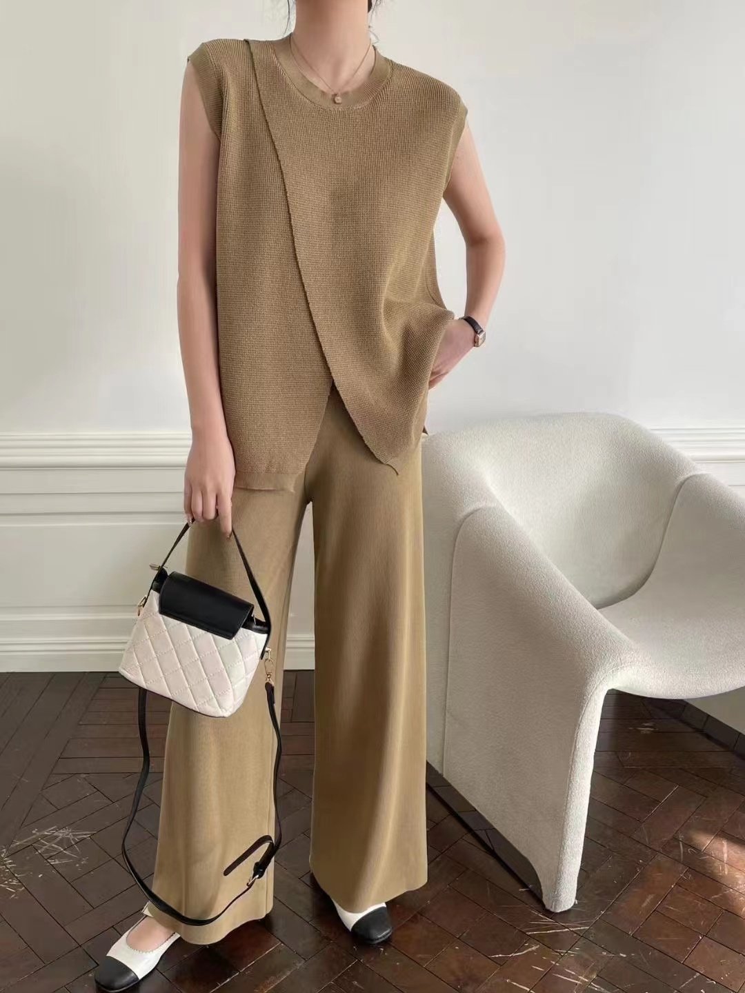 Wholesale 2024 Summer New Sleeveless Stand Collar Slim Fit Striped Knitted Sweater High Waist Wide Leg Pants Women's Set