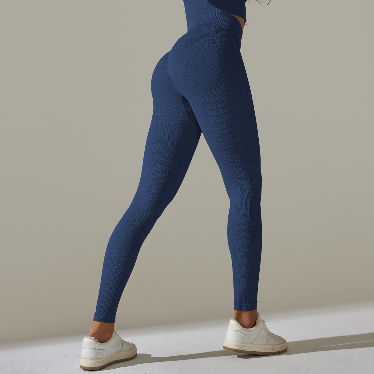 Wholesale Sportswear Women's Yoga Outfit Clothing High Waist Breathable Booty Scrunch Leggings Set Yoga Shorts Sets