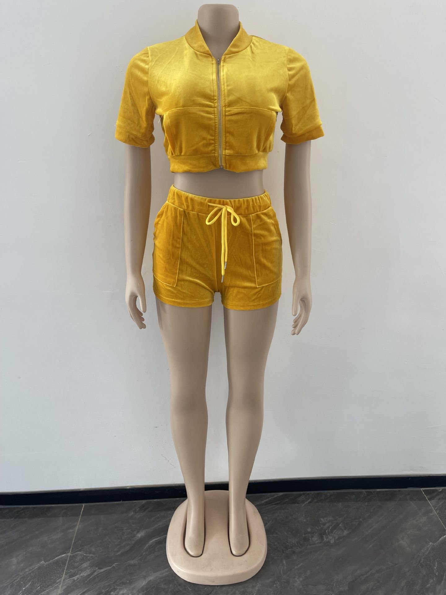 Women 2 Piece Sets Summer 2024 Crop Short Sleeve Full Zip Up Velvet Women Tracksuit Jogger Shorts Two 2 piece Women's Set