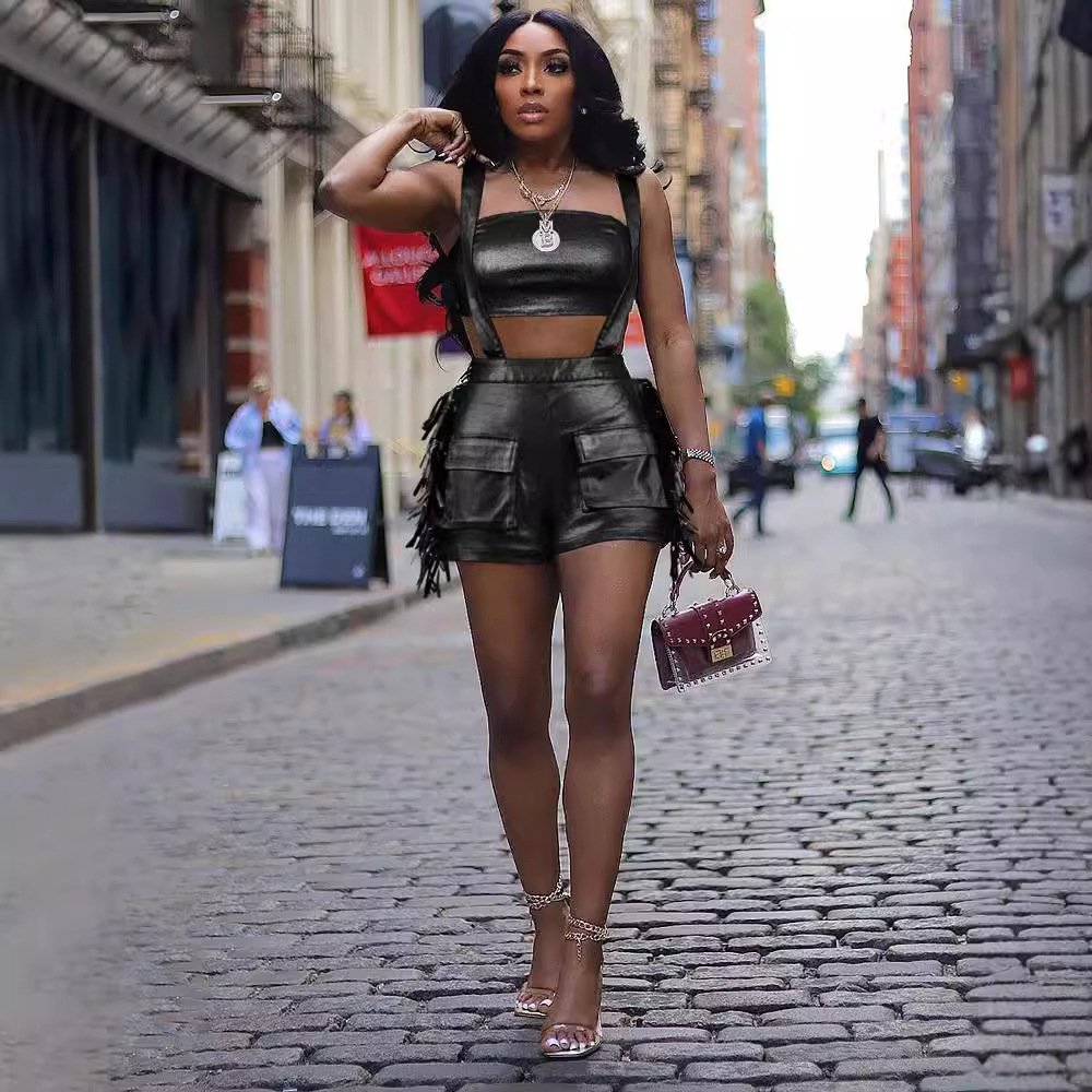 2024 Shiny metal with fringe shorts and halter top two 2-piece set Sexy women elegant moderately sexy club party clothing