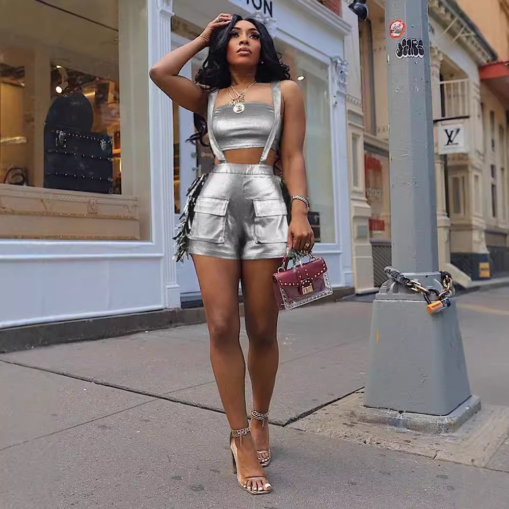 2024 Shiny metal with fringe shorts and halter top two 2-piece set Sexy women elegant moderately sexy club party clothing