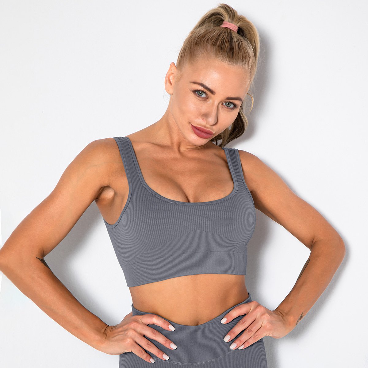 2023 New Workout Fitness Suit Sets Women 5 Piece Elastic Seamless Ribbed Sports Bra Short Sleeves and Shorts Pants Leggings Set