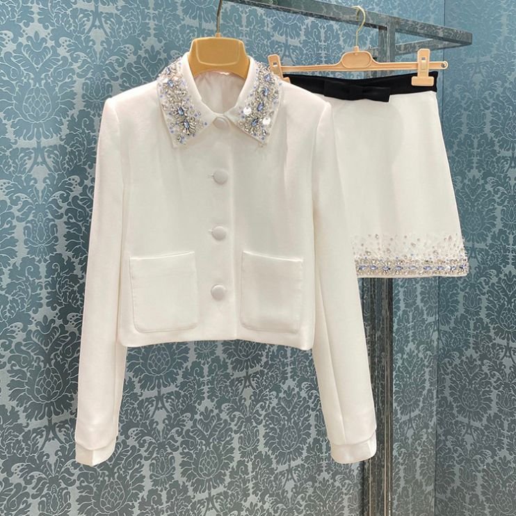 Bettergirl 2024 Wholesale Autumn Heavy Industry Small Fragrance Style White Short Coat Half Skirt Women's Set