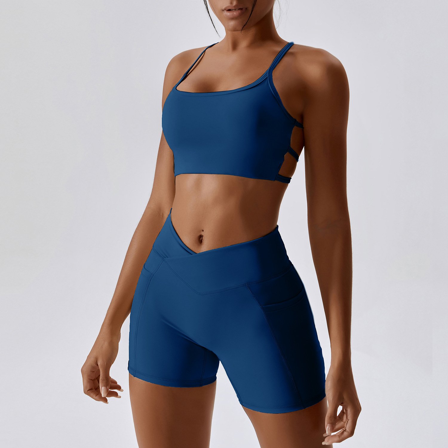 YIYI New Design Naked Feeling Sexy Girls Gym Fitness Sets High Waist Scrunch Butt Athletic Suits Wear Sports Bra And Shorts Sets