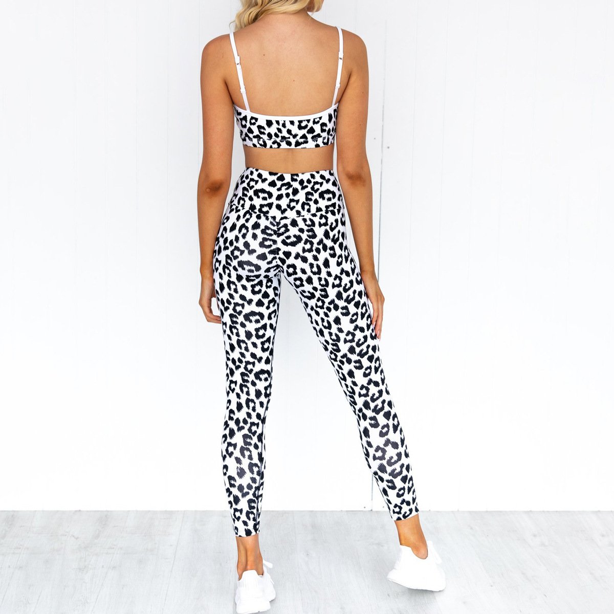 Women's yoga suit set High Elastic Comfortable Activewear Leopard Print Breathable Custom two piece Plus size yoga sets
