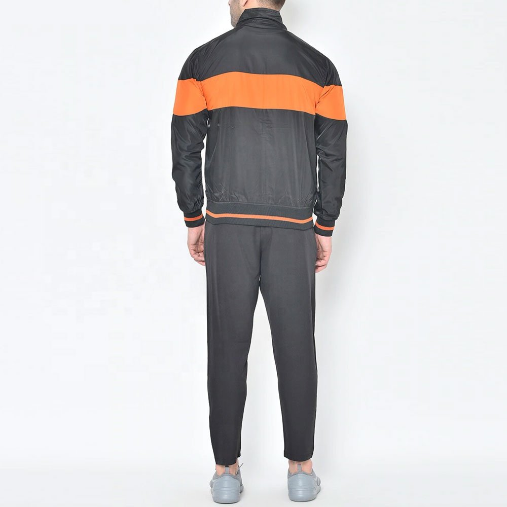 2024 Latest Embroidery Oem Service Custom High Quality Men's Jogging Suit Sportswear Tracksuit Hooded Plain Tracksuit Sweat Suit