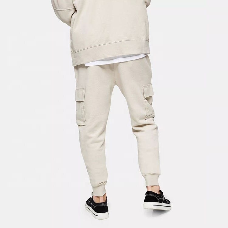 Custom Men's Casual Cargo Tracksuit New Design Winter Hoodie Jogger Set Fleece Fabric Best Collection