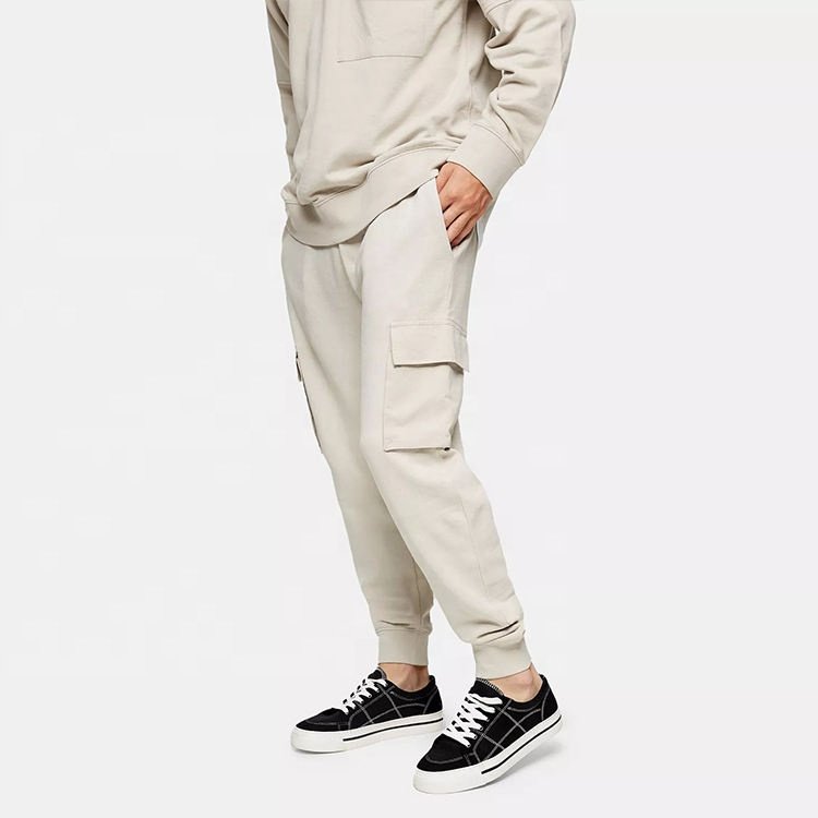 Custom Men's Casual Cargo Tracksuit New Design Winter Hoodie Jogger Set Fleece Fabric Best Collection