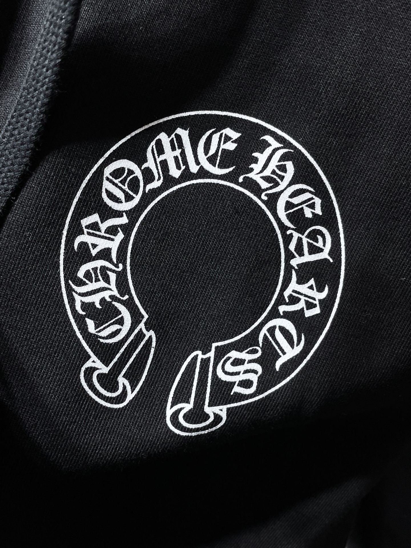 2024 Luxury Hearts Chrome Casual Brand High Quality Hoodie The Latest Designer Fashion Long Sleeve Neutral Printed Cotton