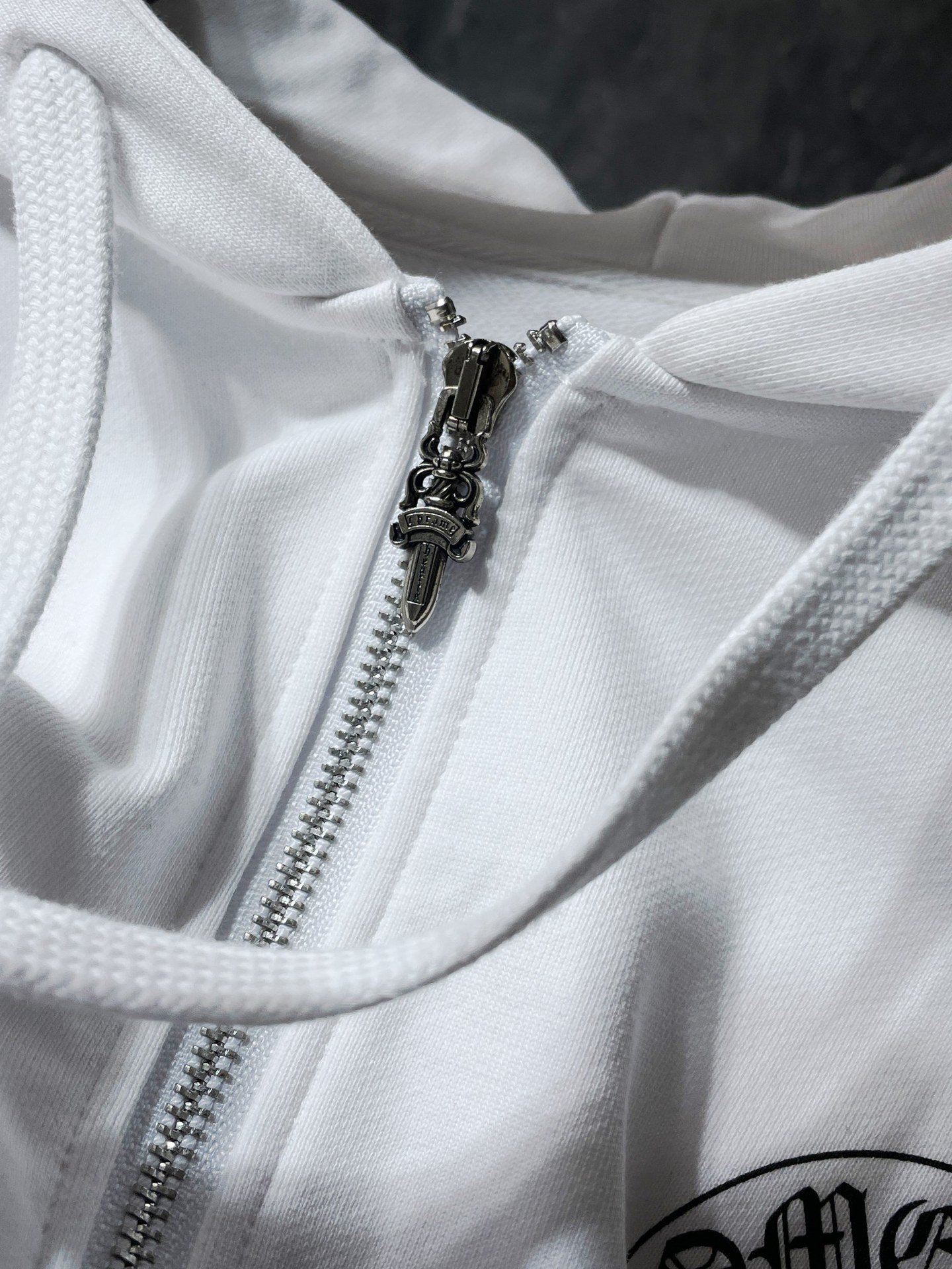 2024 Luxury Hearts Chrome Casual Brand High Quality Hoodie The Latest Designer Fashion Long Sleeve Neutral Printed Cotton